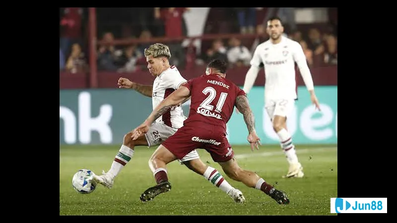 Hình ảnh hành động trong trận đấu giữa Fluminense và Lanus Hình ảnh hành động trong trận đấu giữa Fluminense và Lanus