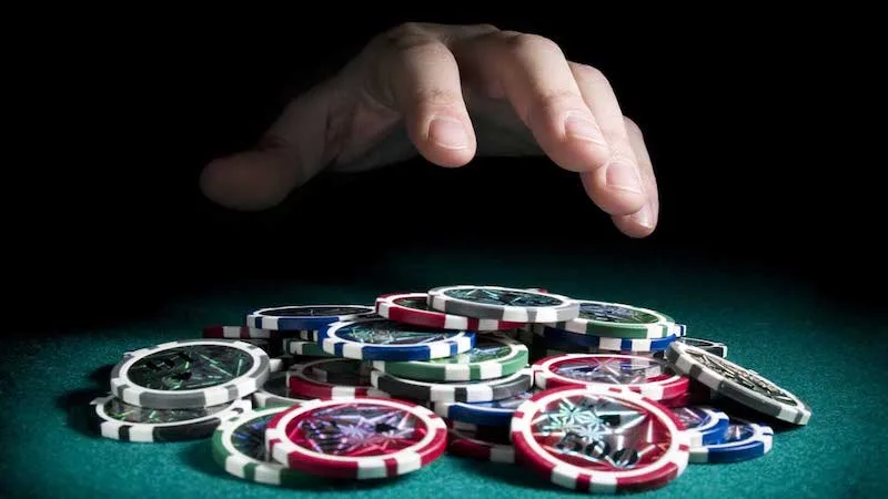 Bàn Poker Online Jun88 quy tụ nhiều người chơi với cấp độ khác nhau